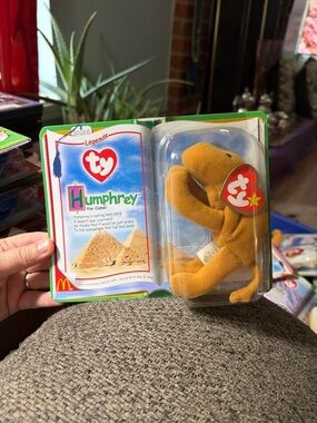 TY Humphrey Camel Plush - Yellow